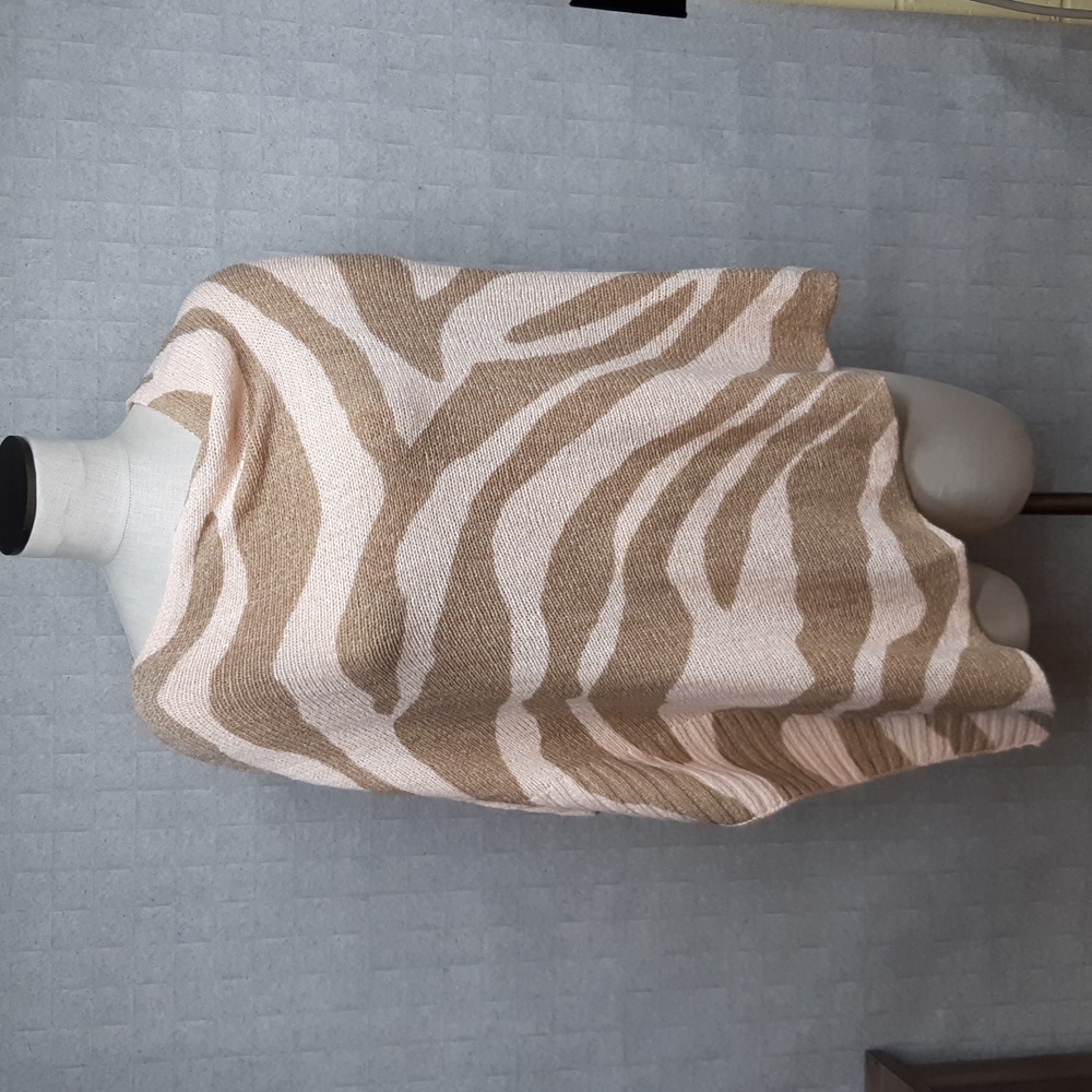 Chico's Taupe & Peach Poncho L/XL